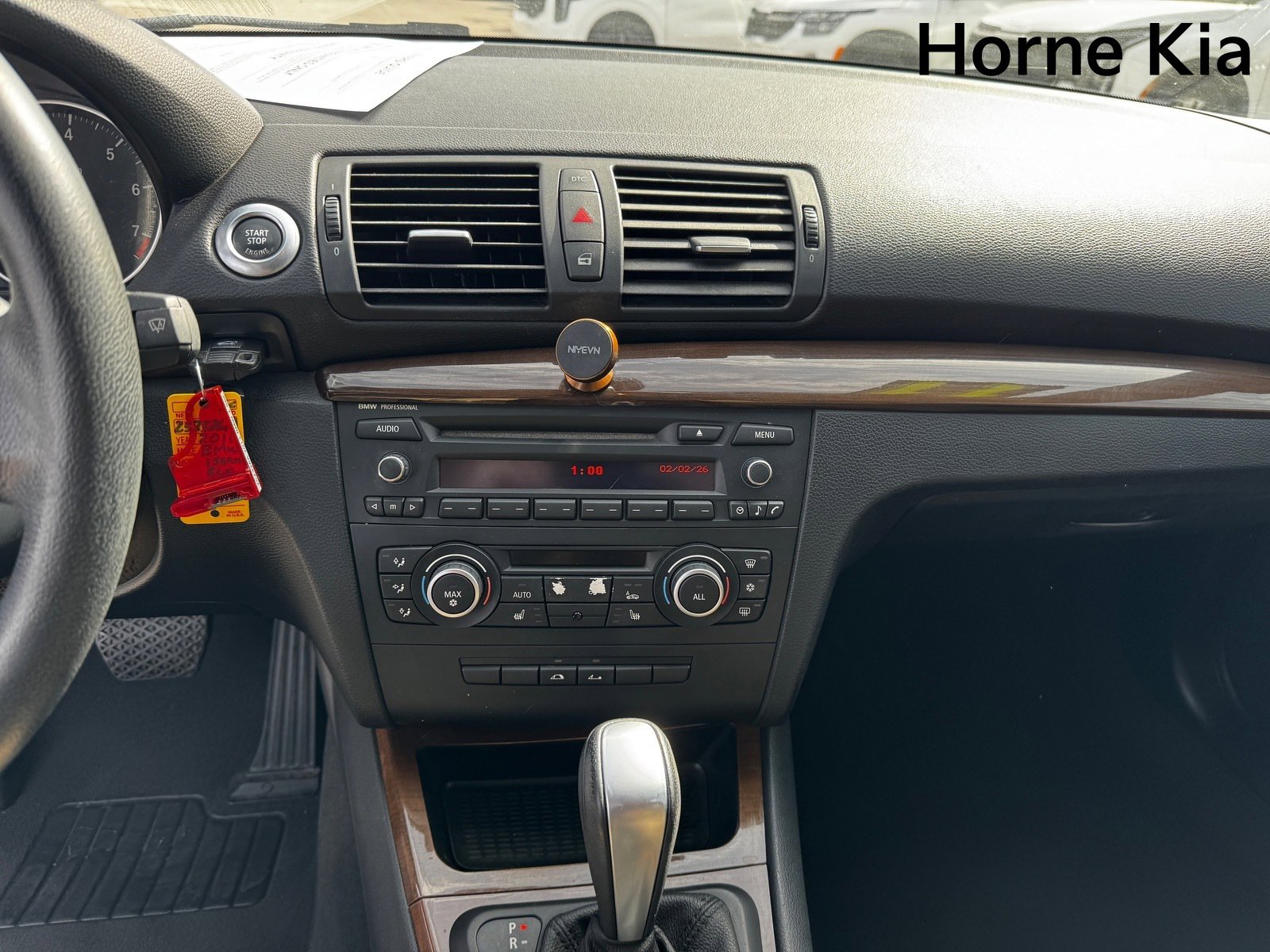 Used 2011 BMW 128i Convertible image 19