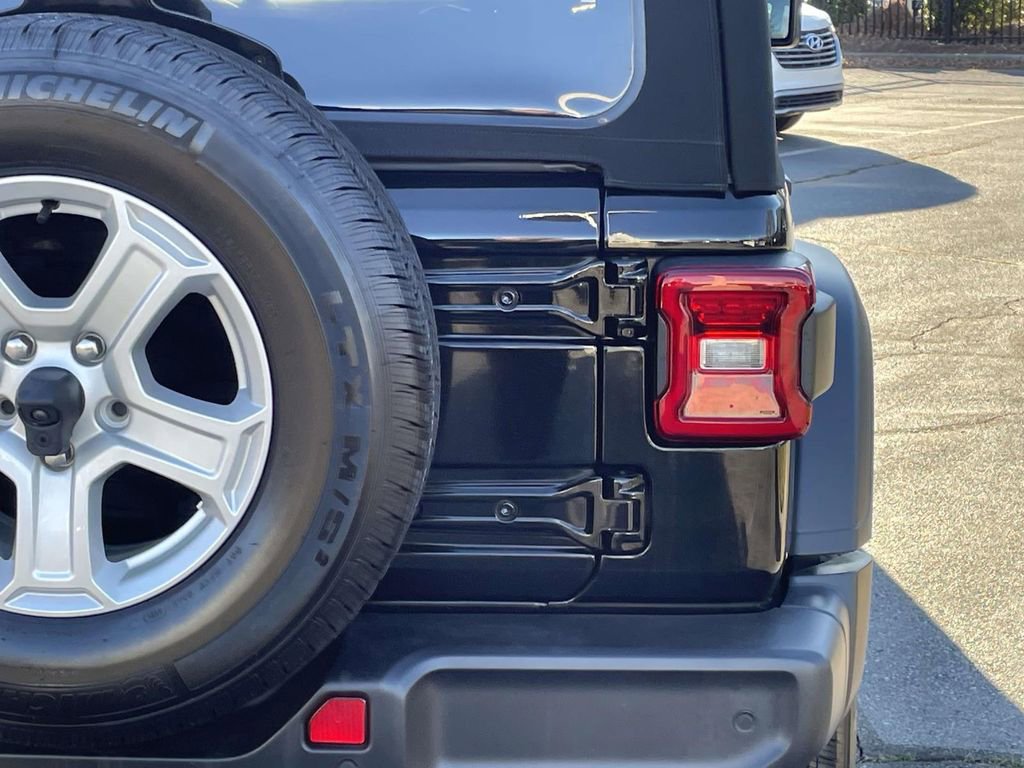 Used 2021 Jeep Wrangler Unlimited Sport image 18