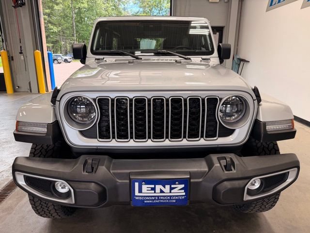 Used 2024 Jeep Wrangler Unlimited Sahara w/ Technology Group AWD/4WD image 3