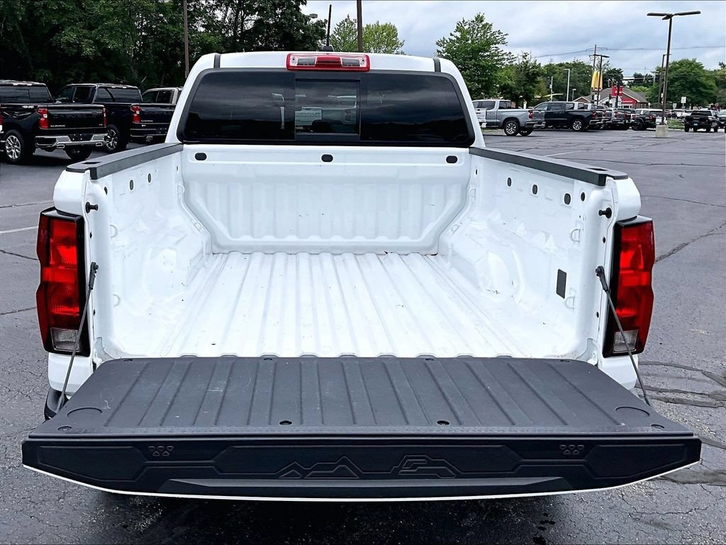 Used 2024 Chevrolet Colorado Trail Boss AWD/4WD image 29