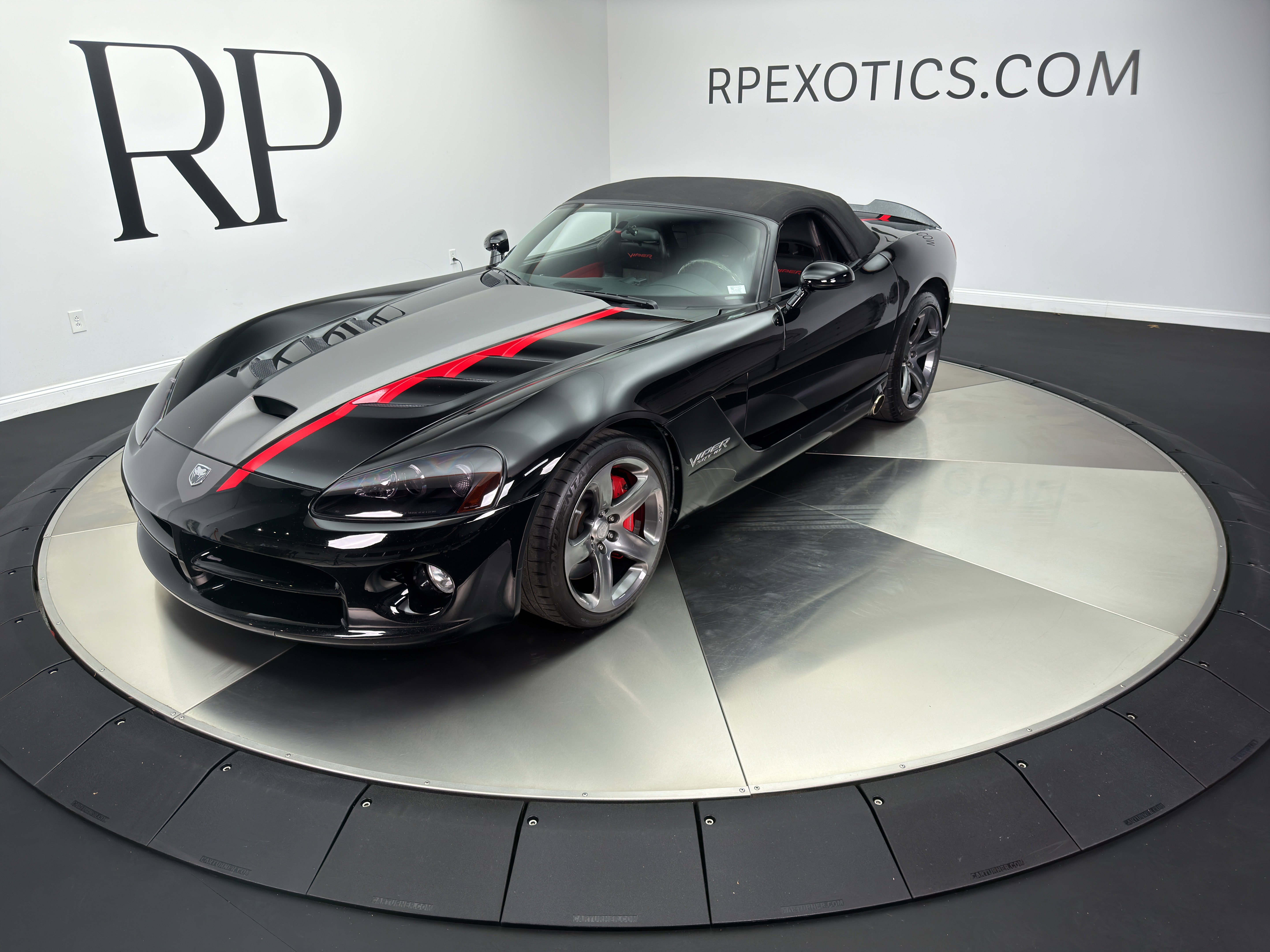 Used 2008 Dodge Viper SRT-10 w/ Protection Group RWD image 13