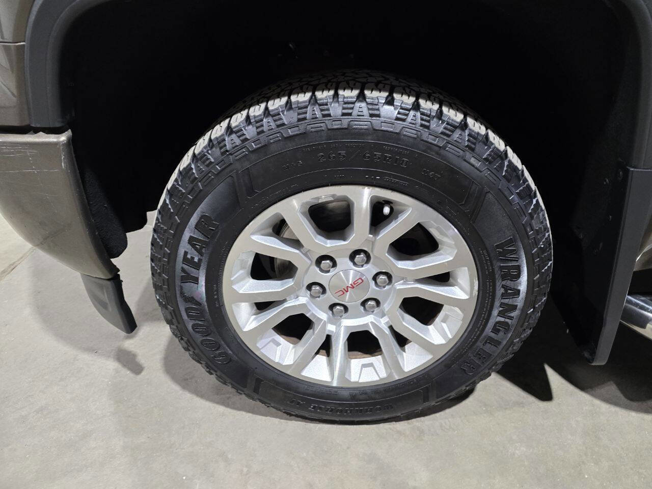 Used 2015 GMC Sierra 1500 SLE w/ All-Terrain Package image 30