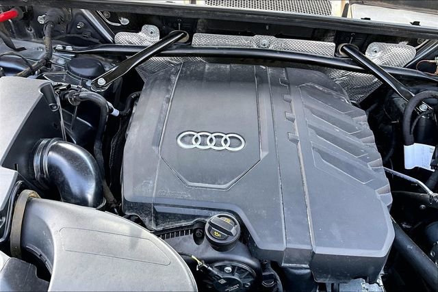 Used 2022 Audi Q5 2.0T Prestige w/ Prestige Package image 34