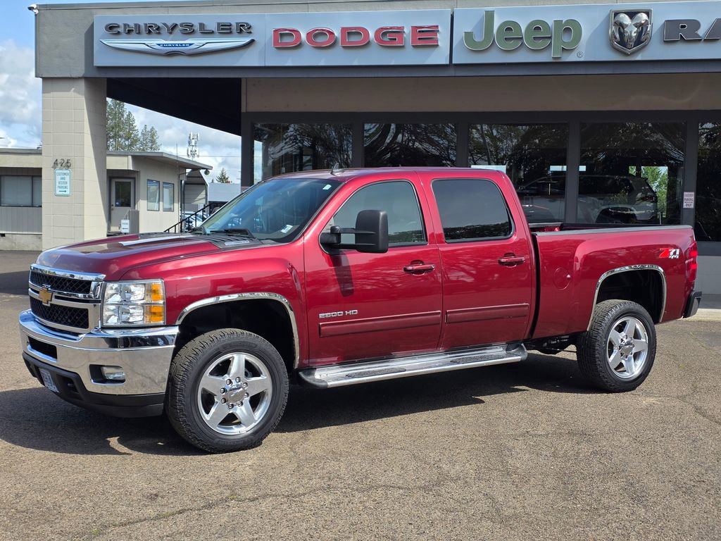 Used 2014 Chevrolet Silverado 2500 LTZ w/ LTZ Plus Package image 32
