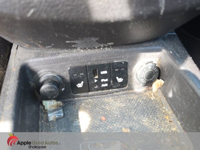 Used 2011 Hyundai Santa Fe Limited FWD image 13