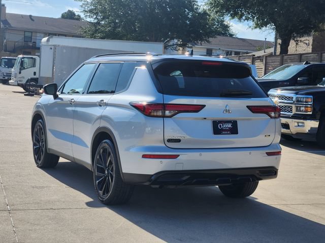 Used 2024 Mitsubishi Outlander SEL FWD image 3