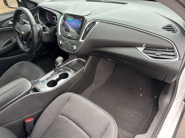 Used 2021 Chevrolet Malibu LT image 23