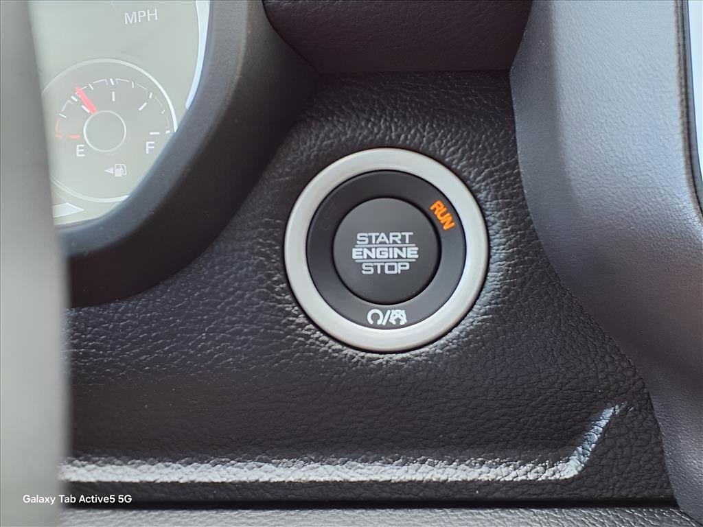 New 2026 RAM 1500 4x4 Crew Cab image 16