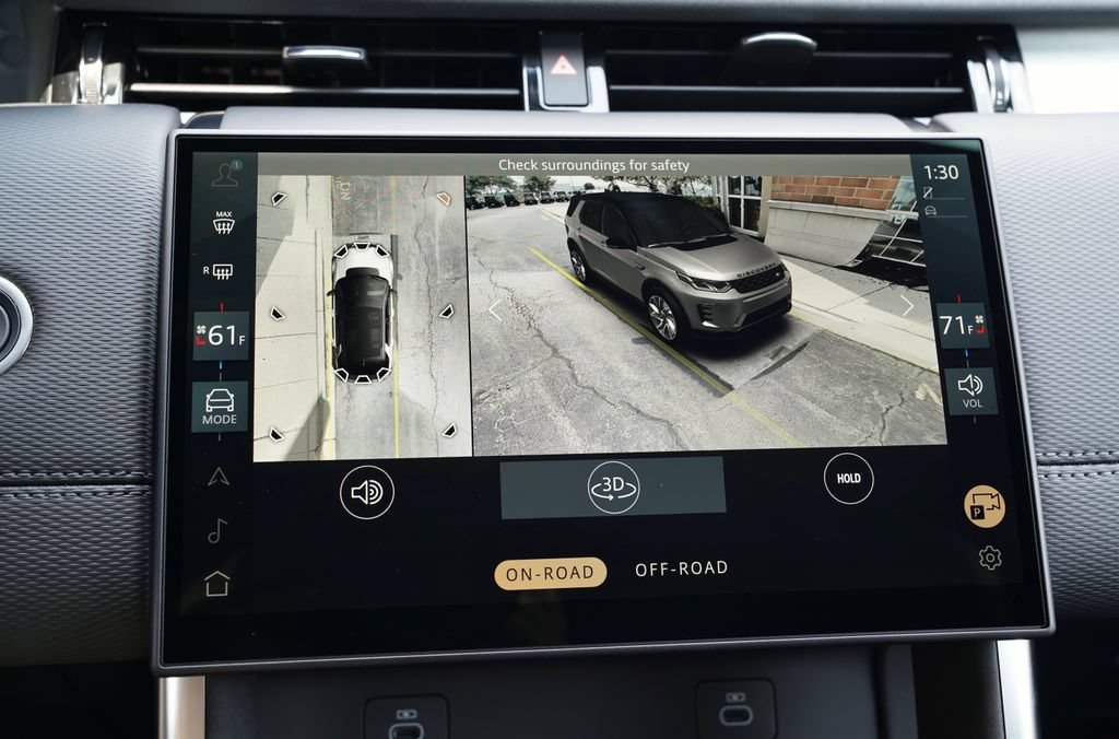 New 2026 Land Rover Discovery Sport Landmark AWD/4WD image 25
