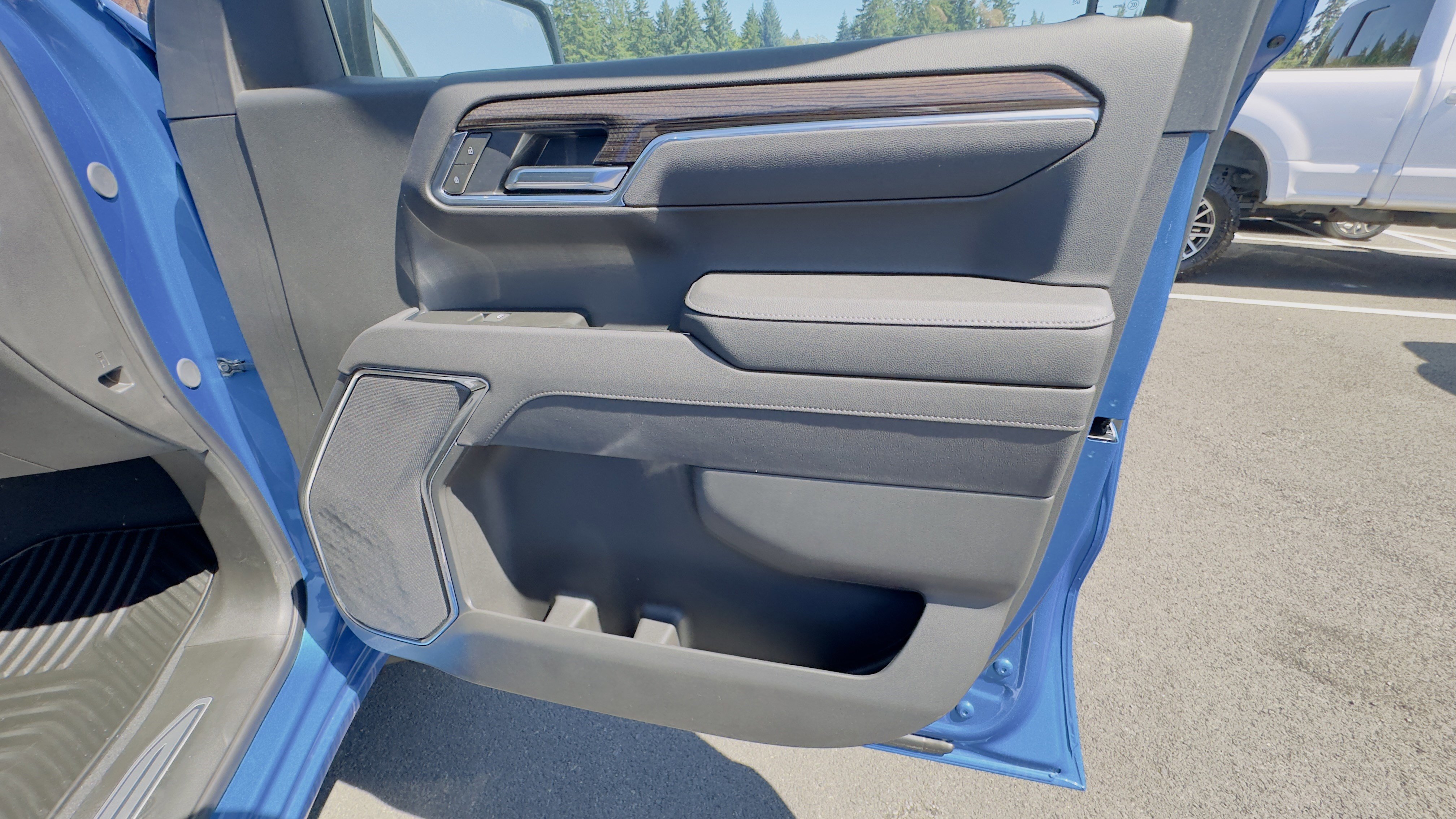 New 2025 Chevrolet Silverado 1500 LT w/ Safety Package image 9