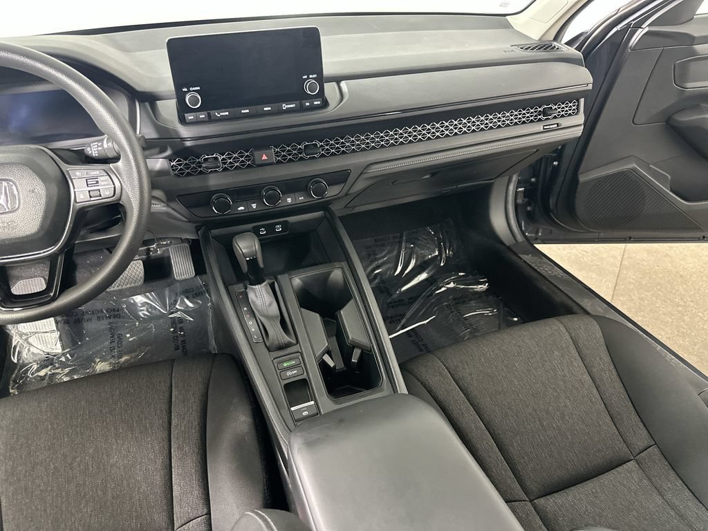Used 2025 Honda Accord LX image 19