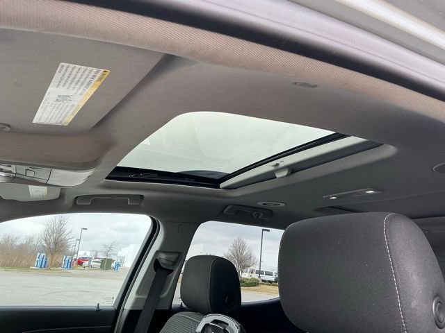 Used 2023 GMC Acadia SLE w/ Driver Convenience Package image 31