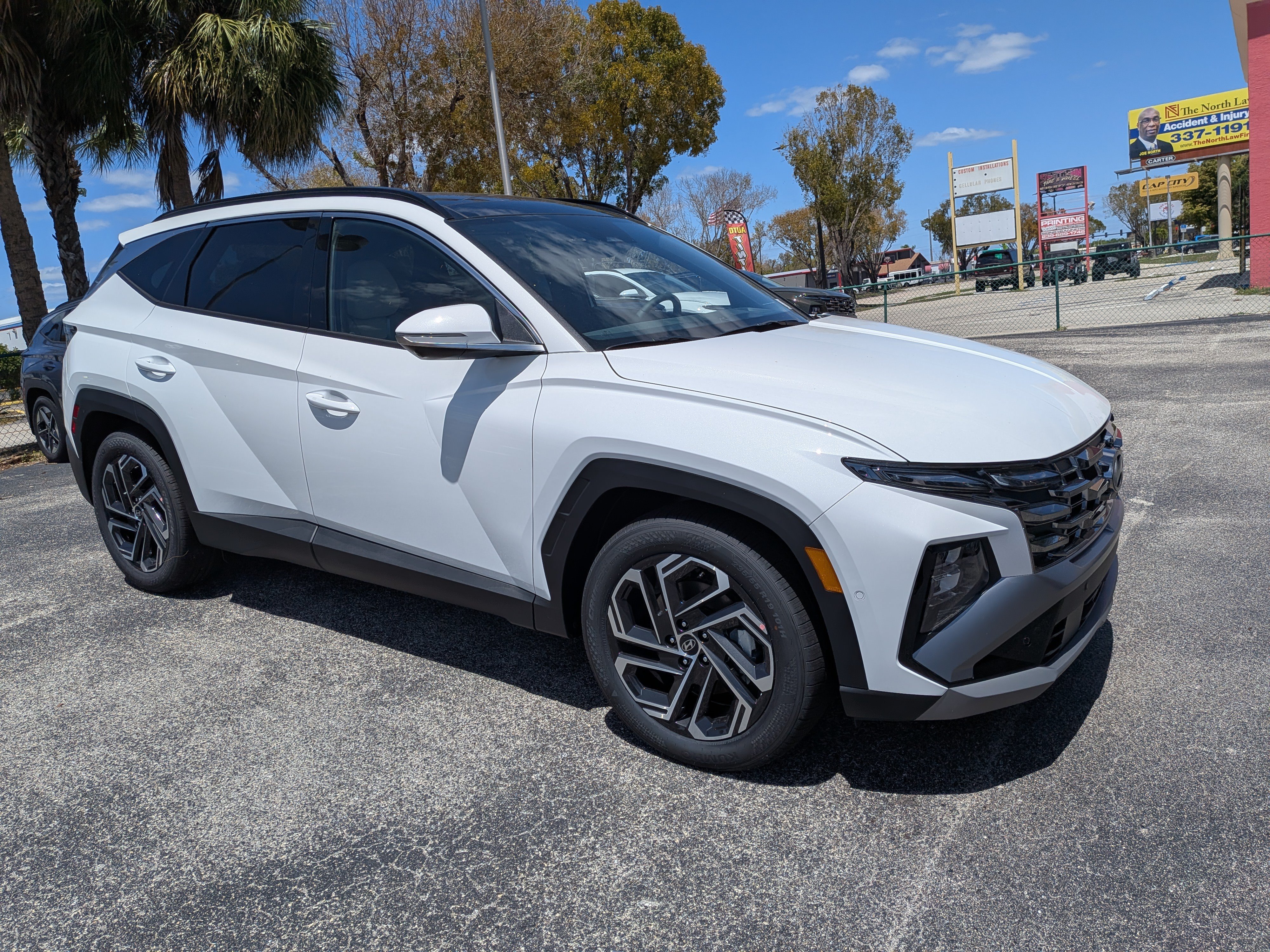 New 2026 Hyundai Tucson Limited w/ Tow & Go Package AWD/4WD image 1