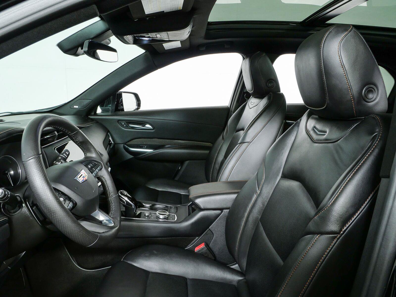 Used 2021 Cadillac XT4 Sport FWD image 5
