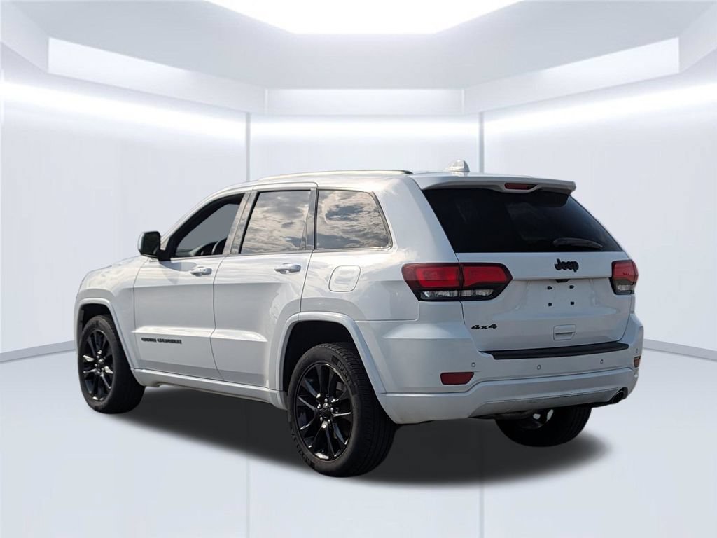 Used 2019 Jeep Grand Cherokee Altitude AWD/4WD video 3