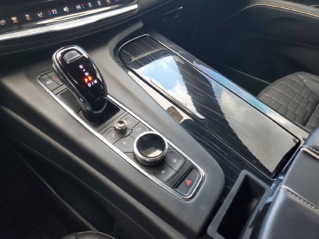 Used 2024 Cadillac Escalade V AWD/4WD image 30