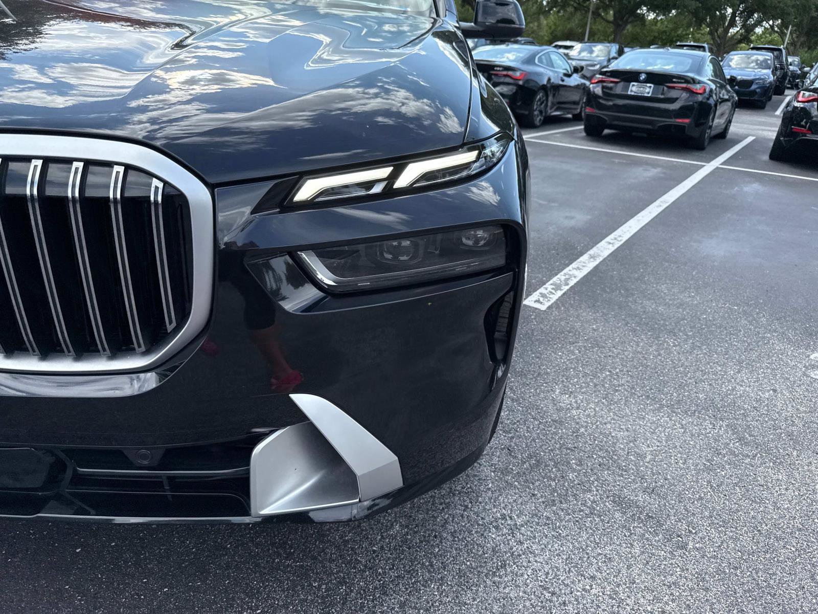 Certified 2025 BMW X7 xDrive40i w/ Premium Package image 10