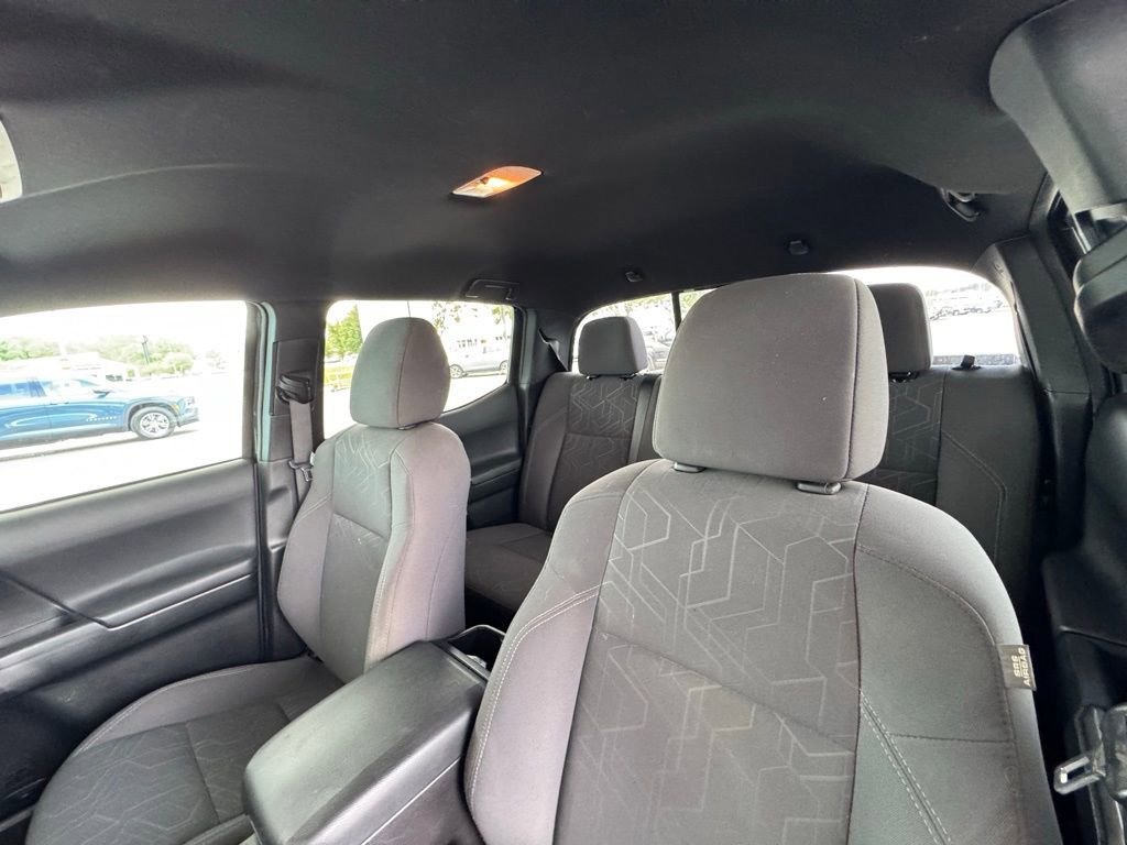 Used 2016 Toyota Tacoma TRD Sport w/ Towing Package RWD image 15