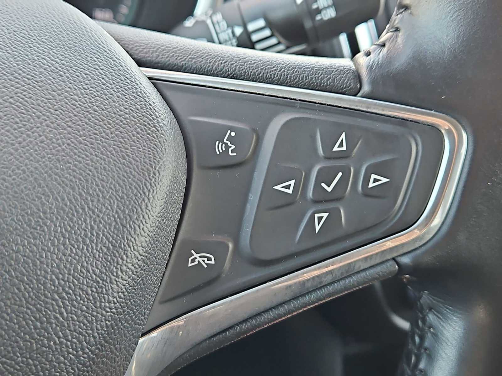 Used 2022 Chevrolet Equinox LT image 39