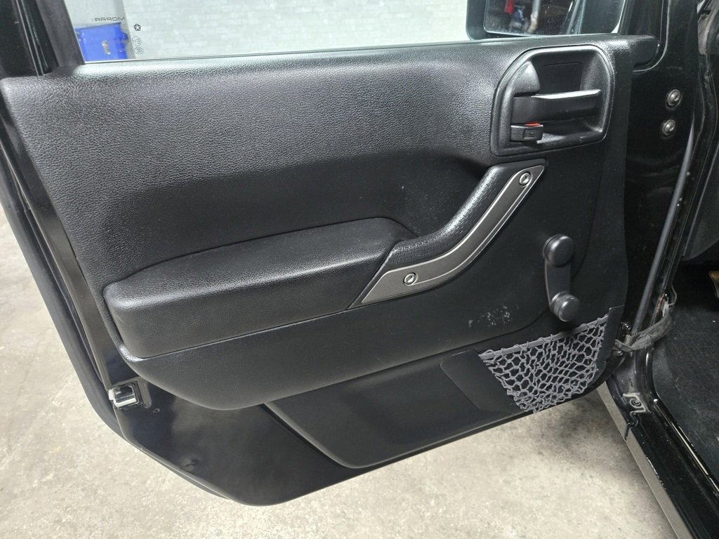 Used 2017 Jeep Wrangler Unlimited Sport w/ Connectivity Group image 7