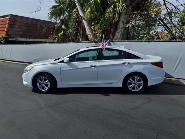 Used 2011 Hyundai Sonata Limited FWD image 4