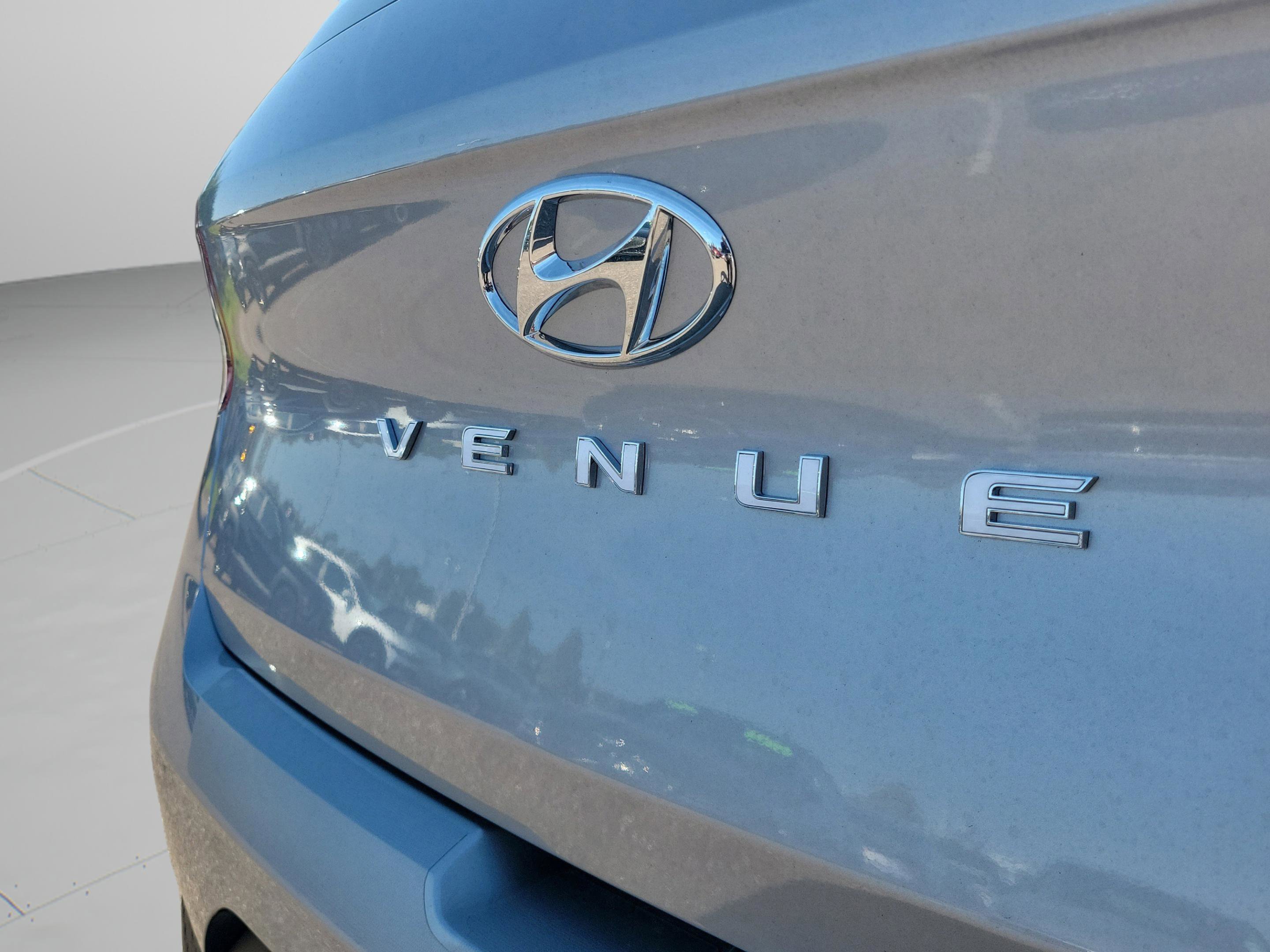 New 2026 Hyundai Venue SE image 28