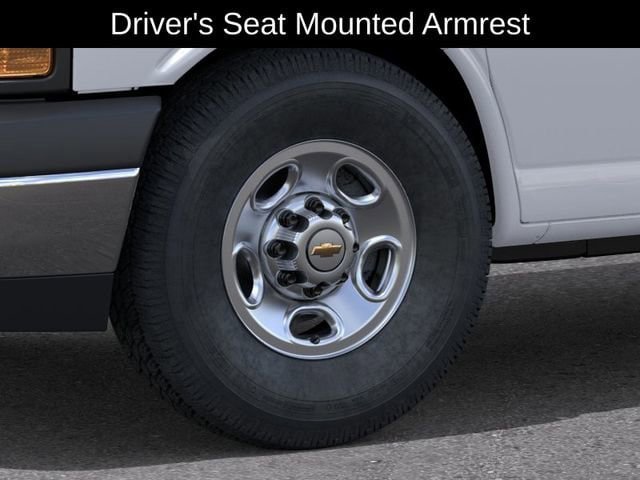 New 2026 Chevrolet Express 3500 Extended w/ Driver Convenience Package RWD image 10