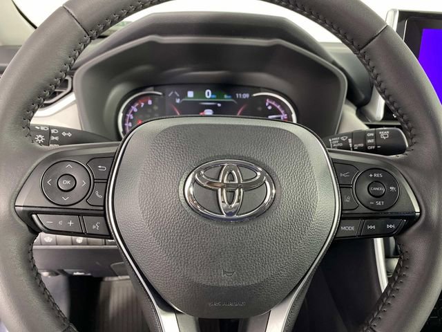 Used 2025 Toyota RAV4 XLE w/ Convenience Package AWD/4WD image 16