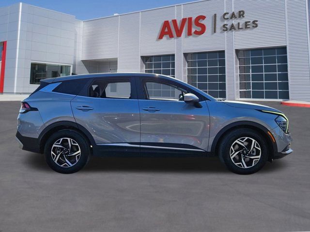 Used 2024 Kia Sportage LX image 5