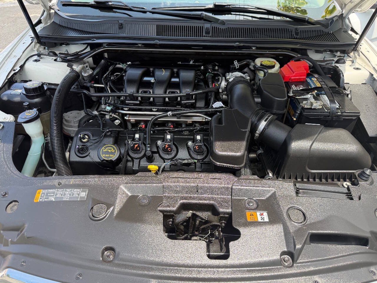 Used 2017 Ford Taurus SEL w/ Equipment Group 201A FWD image 17