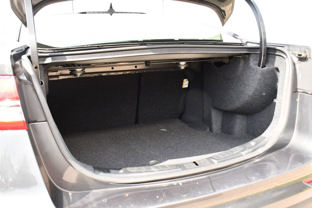 Used 2020 Ford Fusion SEL FWD image 19