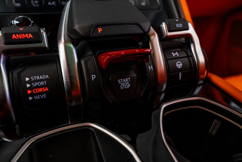 Used 2022 Lamborghini Urus image 68