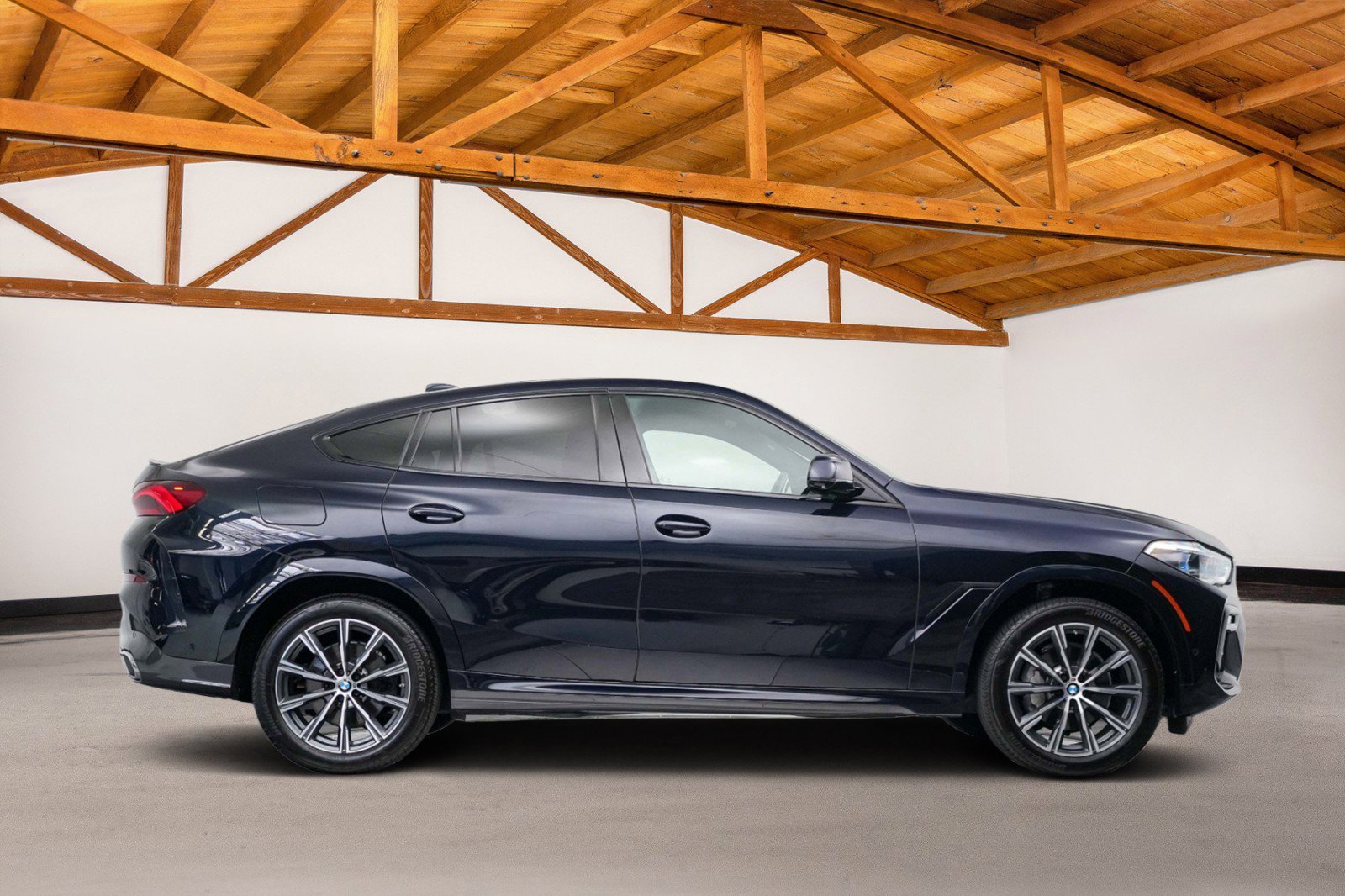 Used 2020 BMW X6 sDrive40i w/ Executive Package RWD image 6