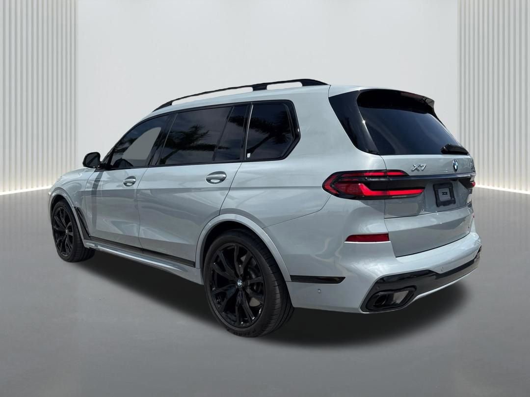Used 2025 BMW X7 xDrive40i w/ M Sport Package AWD/4WD image 7