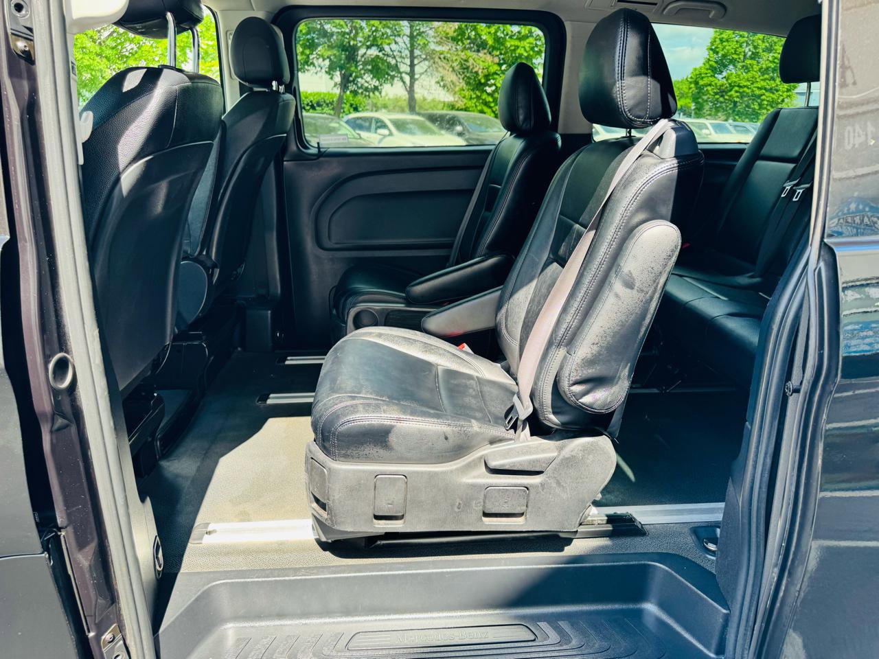 Used 2017 Mercedes-Benz Metris Passenger image 15