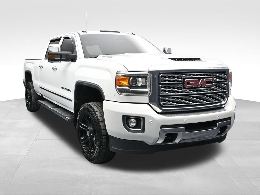 Used 2019 GMC Sierra 2500 Denali w/ Suspension Package, Off-Road AWD/4WD image 7