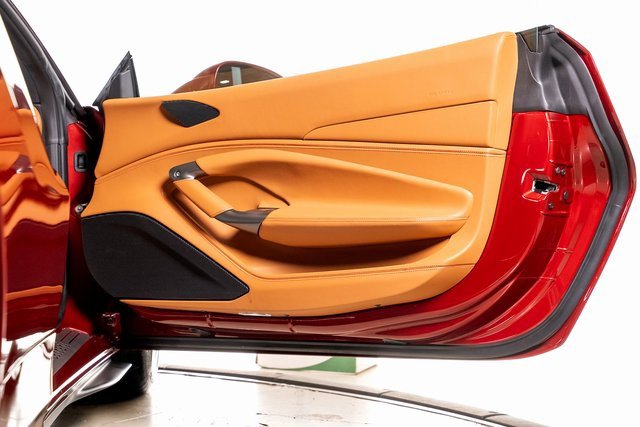 Used 2022 Ferrari F8 Tributo image 55