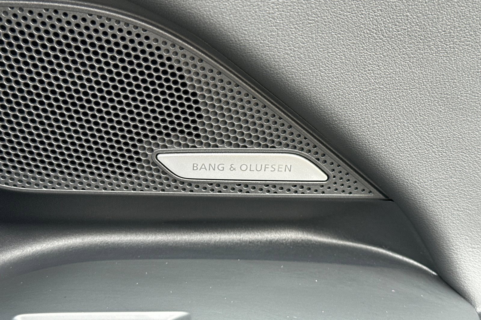 Used 2025 Audi A6 e-tron Premium Plus w/ Premium Plus image 20