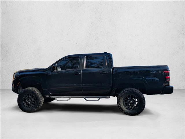 Used 2022 Nissan Frontier SV image 3