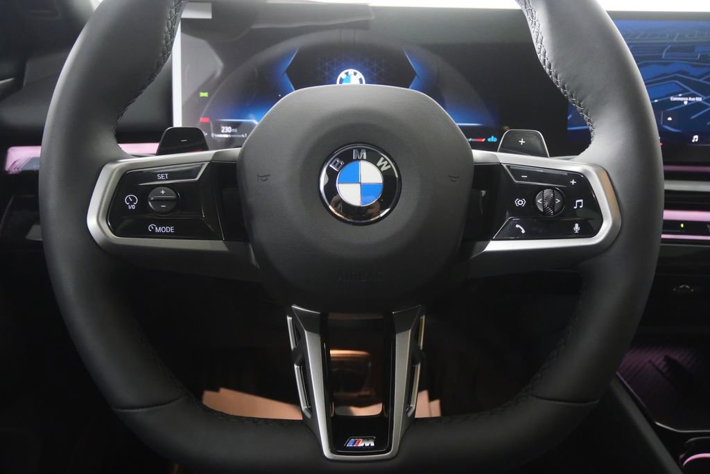 Used 2026 BMW 540i xDrive w/ M Sport Package image 21