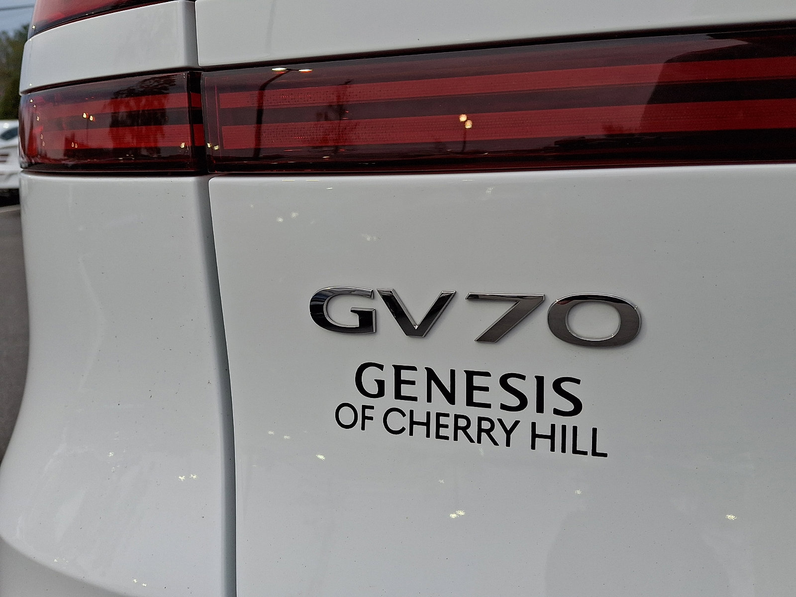 Certified 2025 Genesis Electrified GV70 image 31