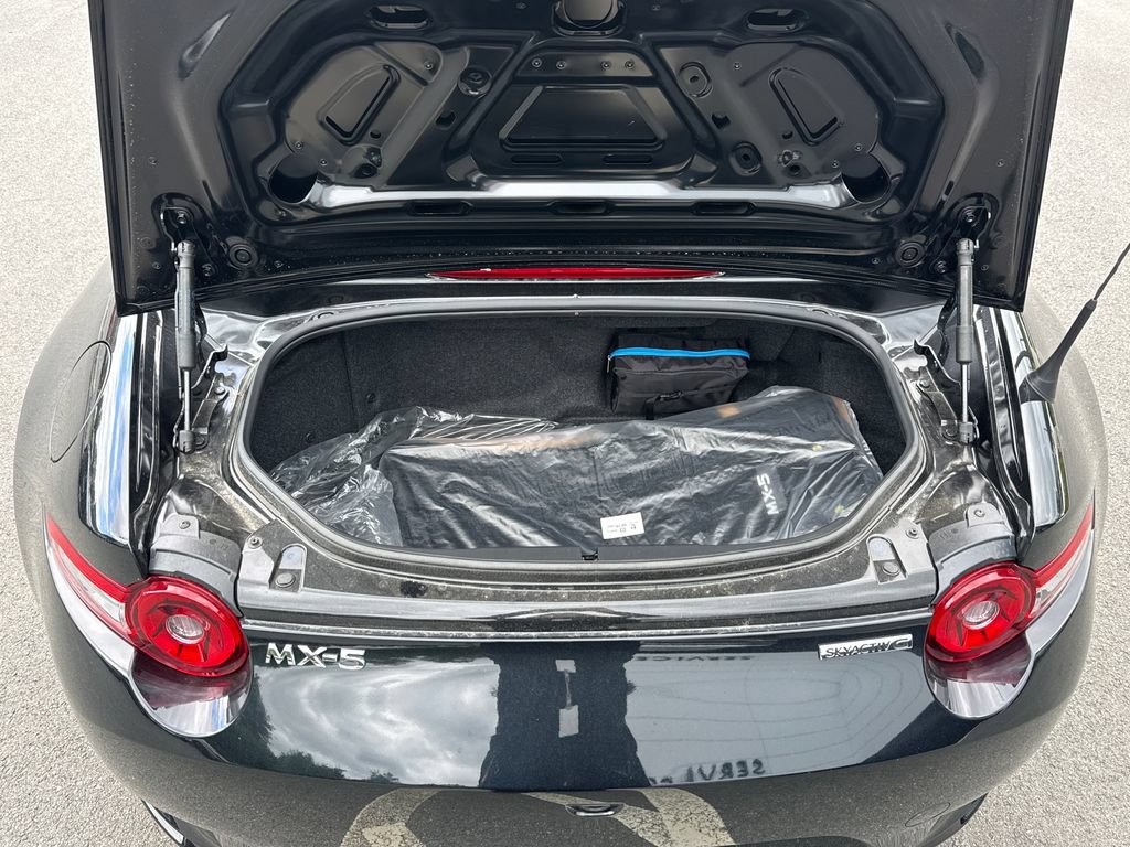 New 2026 MAZDA MX-5 Miata Sport w/ Appearance Package RWD image 13