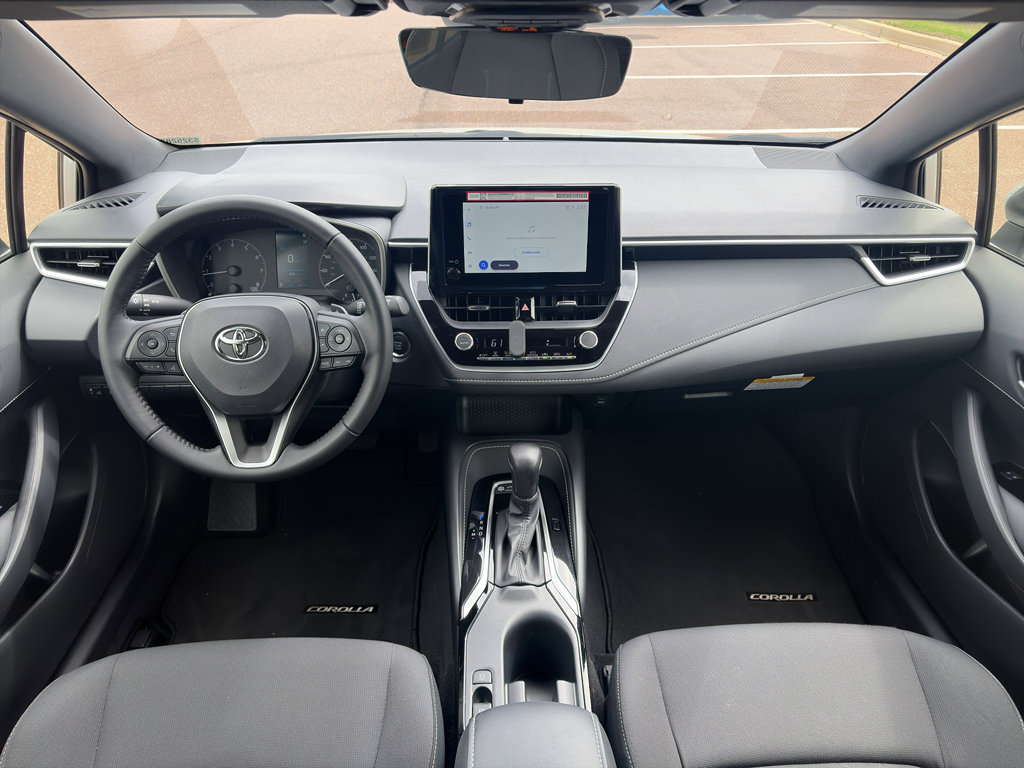 Used 2025 Toyota Corolla SE image 21