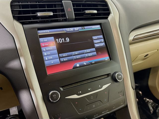 Used 2014 Ford Fusion SE w/ Equipment Group 202A FWD image 17