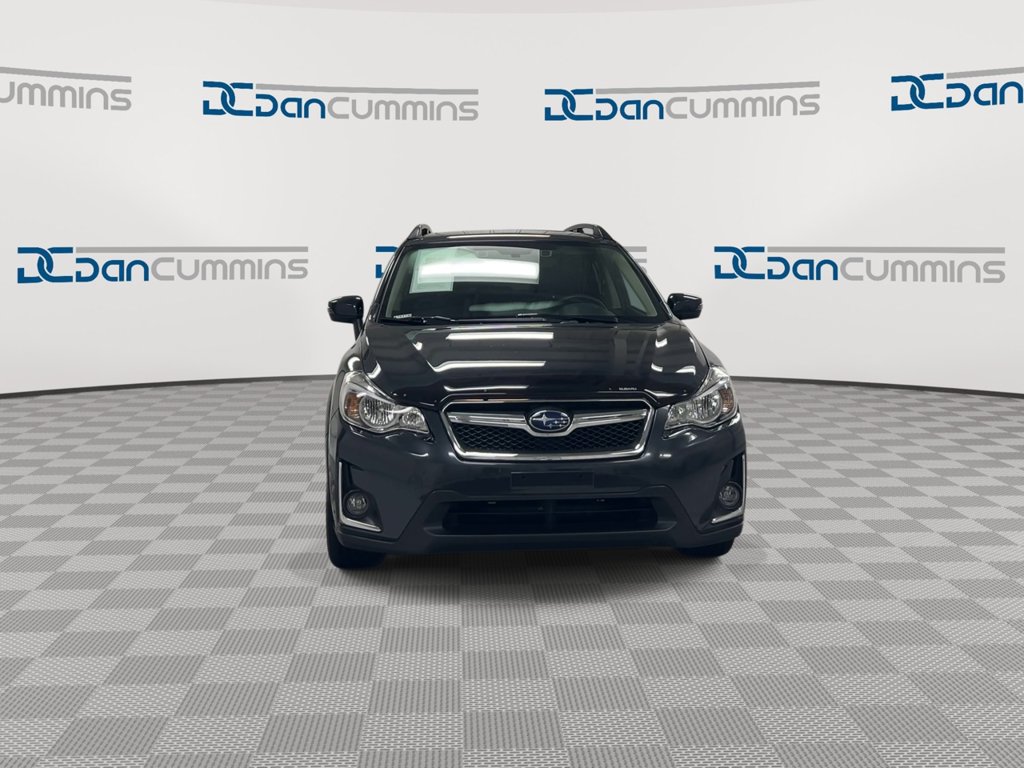 Used 2017 Subaru Crosstrek 2.0i Limited AWD/4WD image 3