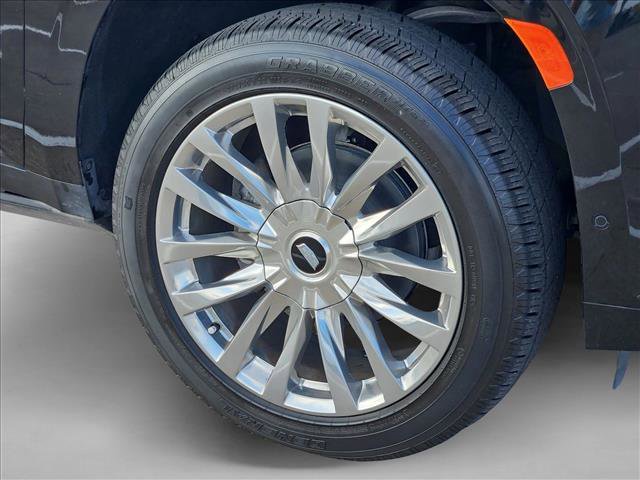 Used 2023 Cadillac Escalade Premium Luxury image 26
