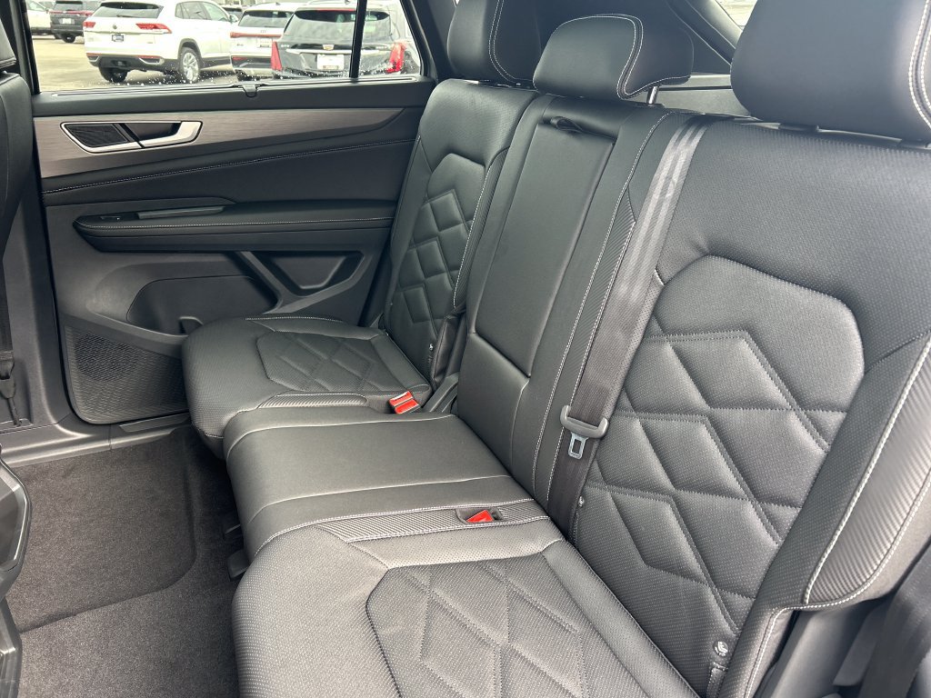 New 2026 Volkswagen Atlas Cross Sport SE AWD/4WD image 12
