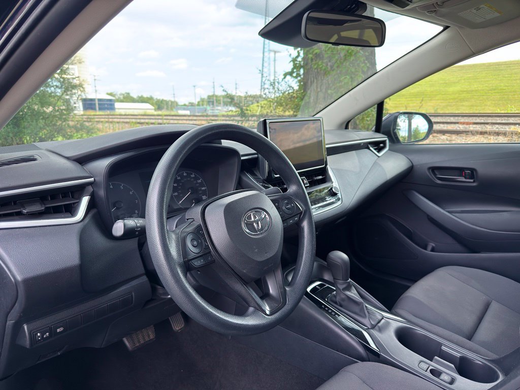 Used 2024 Toyota Corolla LE FWD image 7