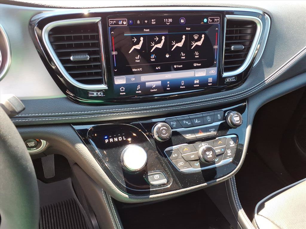 Used 2024 Chrysler Pacifica Limited w/ Uconnect Theater Family Group AWD/4WD image 28
