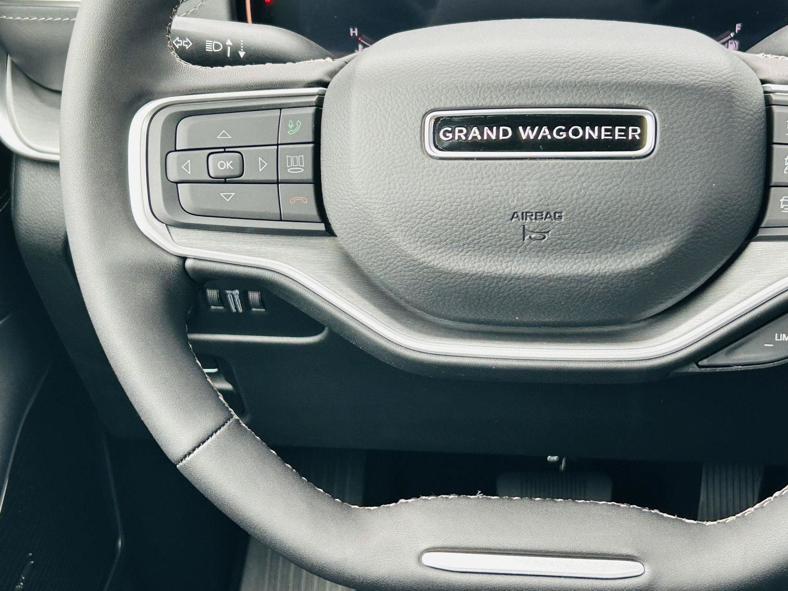 New 2026 Jeep Grand Wagoneer L Limited AWD/4WD image 22